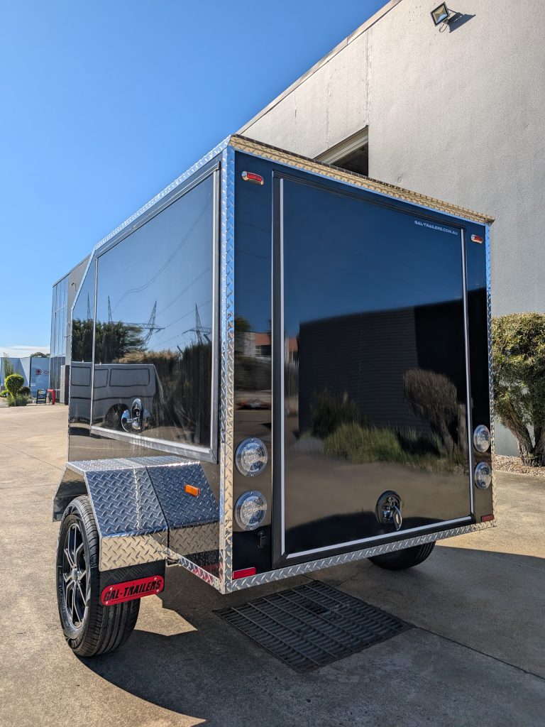 Service trailer