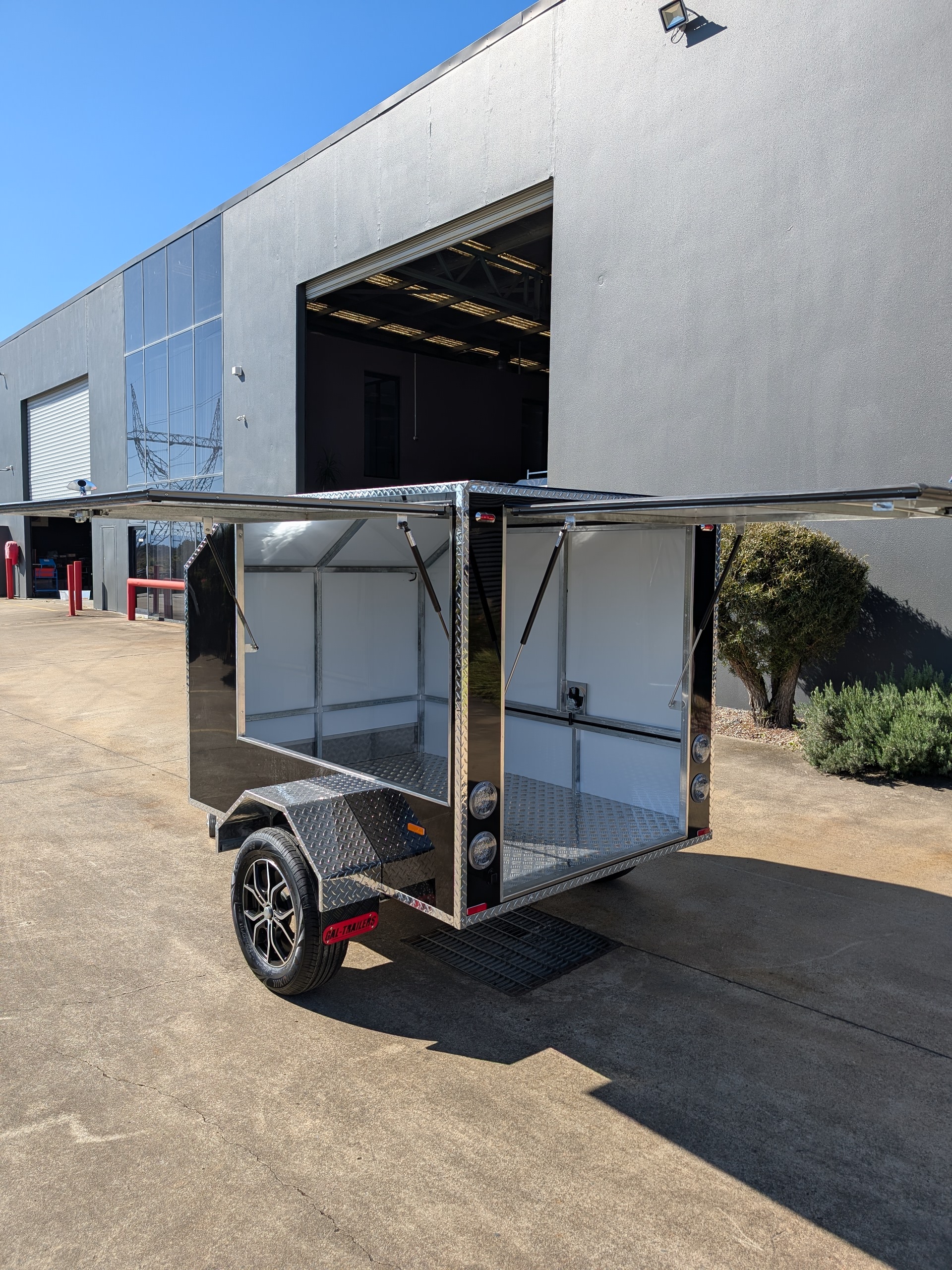 luggage trailer
